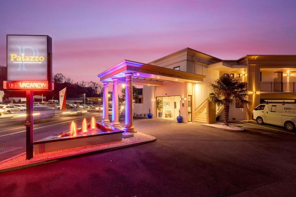 Palazzo Motor Lodge Nelson Exterior foto Entrance to the hotel