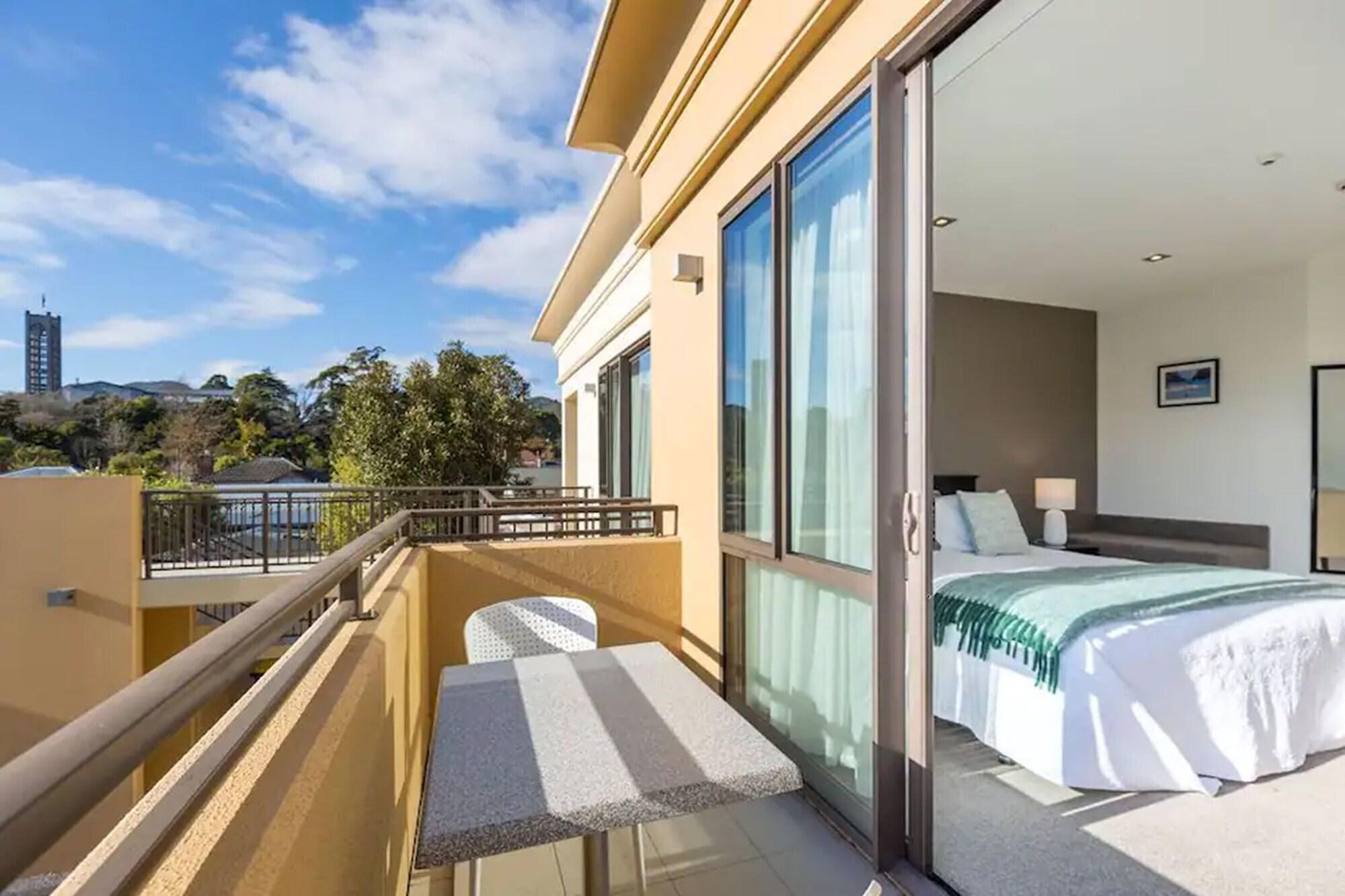 Palazzo Motor Lodge Nelson Exterior foto A room at the hotel